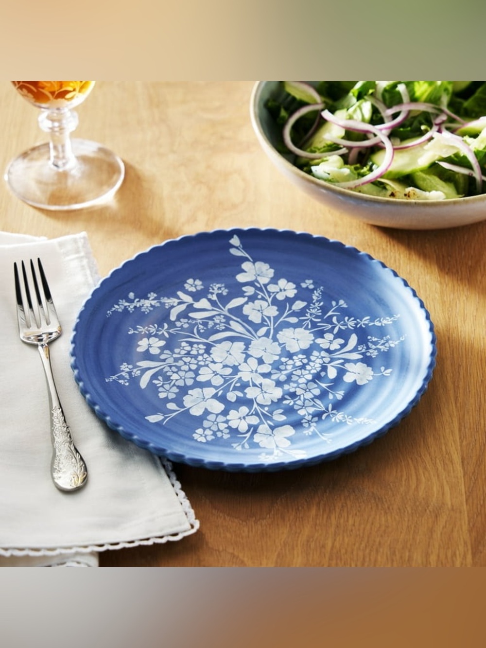 THE PIONEER WOMAN NWT 12-Piece Daisy Bamboo
Melamine Dinnerware Set, Blue - Picture 4 of 10